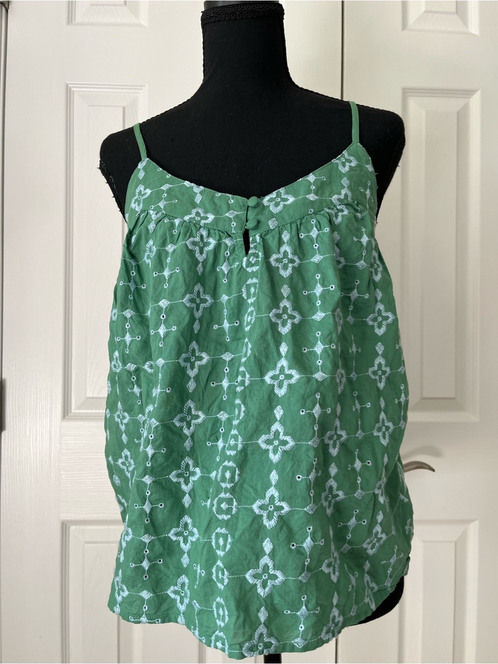 Lucky Brand Green Embroidered Cami Top – Size S/P